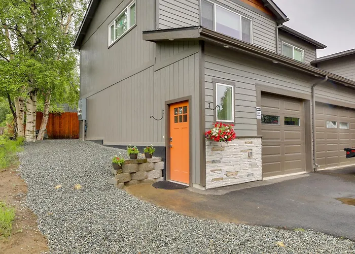 Anchorage Apartment With A View About 3 Mi To Airport